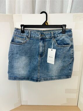 Denim Mini Skirt in Faded Blue - Brand:elleven